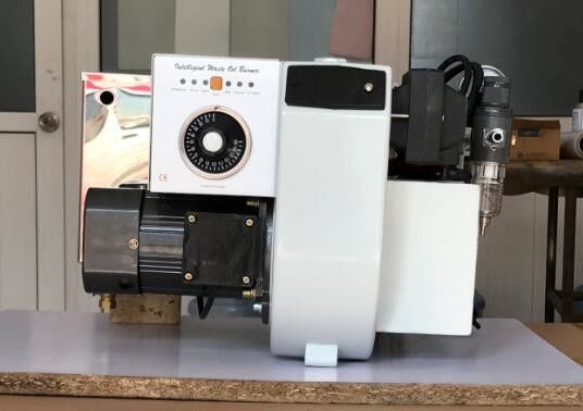 Máy đốt dầu thải thân thiện với môi trường 6 đến 8 lít mỗi giờ Bảo hành một năm