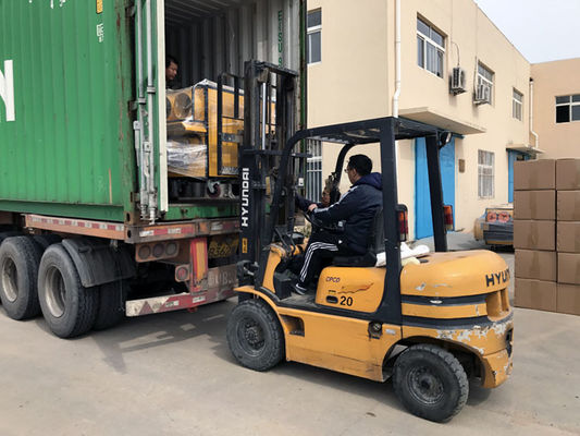 Máy sưởi dầu thải gà bền SS Phòng đốt với bốn bánh