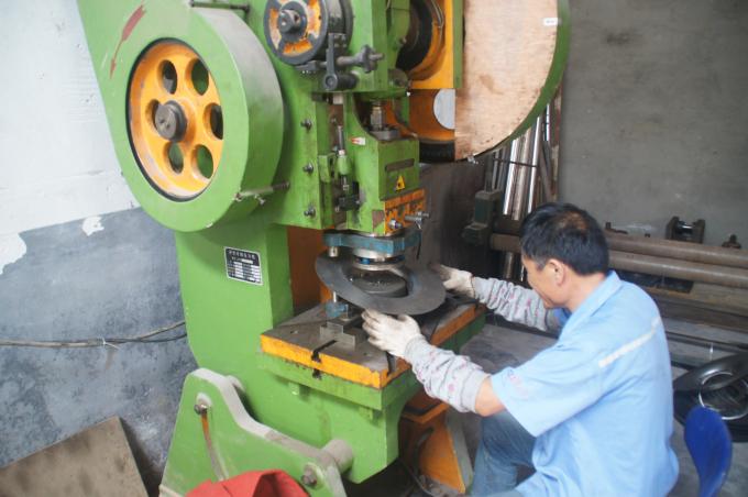 Qingdao Luox Energy Saving Equipment Co., Ltd dây chuyền sản xuất nhà máy 1